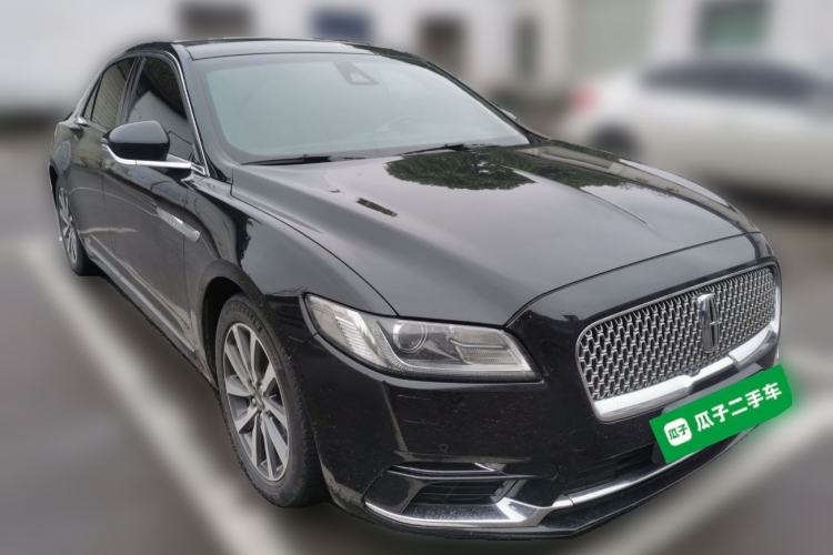 Used Lincoln Continental 2017 2.0T Two-Wheel Drive Deluxe Edition Front Right 45 Deg