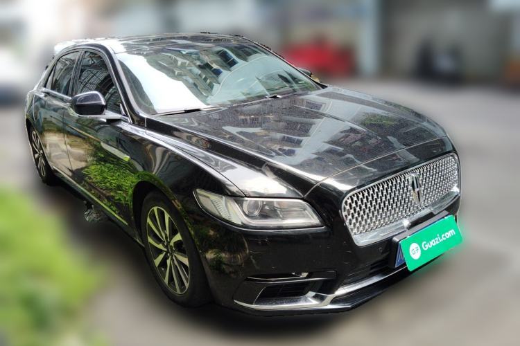 Used Lincoln Continental 2017 2.0T Two-Wheel Drive Deluxe Edition Front Right 45 Deg