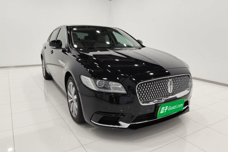 Used Lincoln Continental 2017 2.0T Two-Wheel Drive Deluxe Edition Front Right 45 Deg