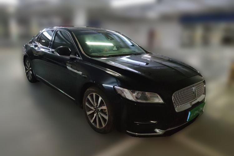 Used Lincoln Continental 2017 2.0T Two-Wheel Drive Deluxe Edition Front Right 45 Deg