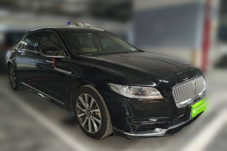 Used Lincoln Continental 2017 2.0T Two-Wheel Drive Deluxe Edition Front Right 45 Deg