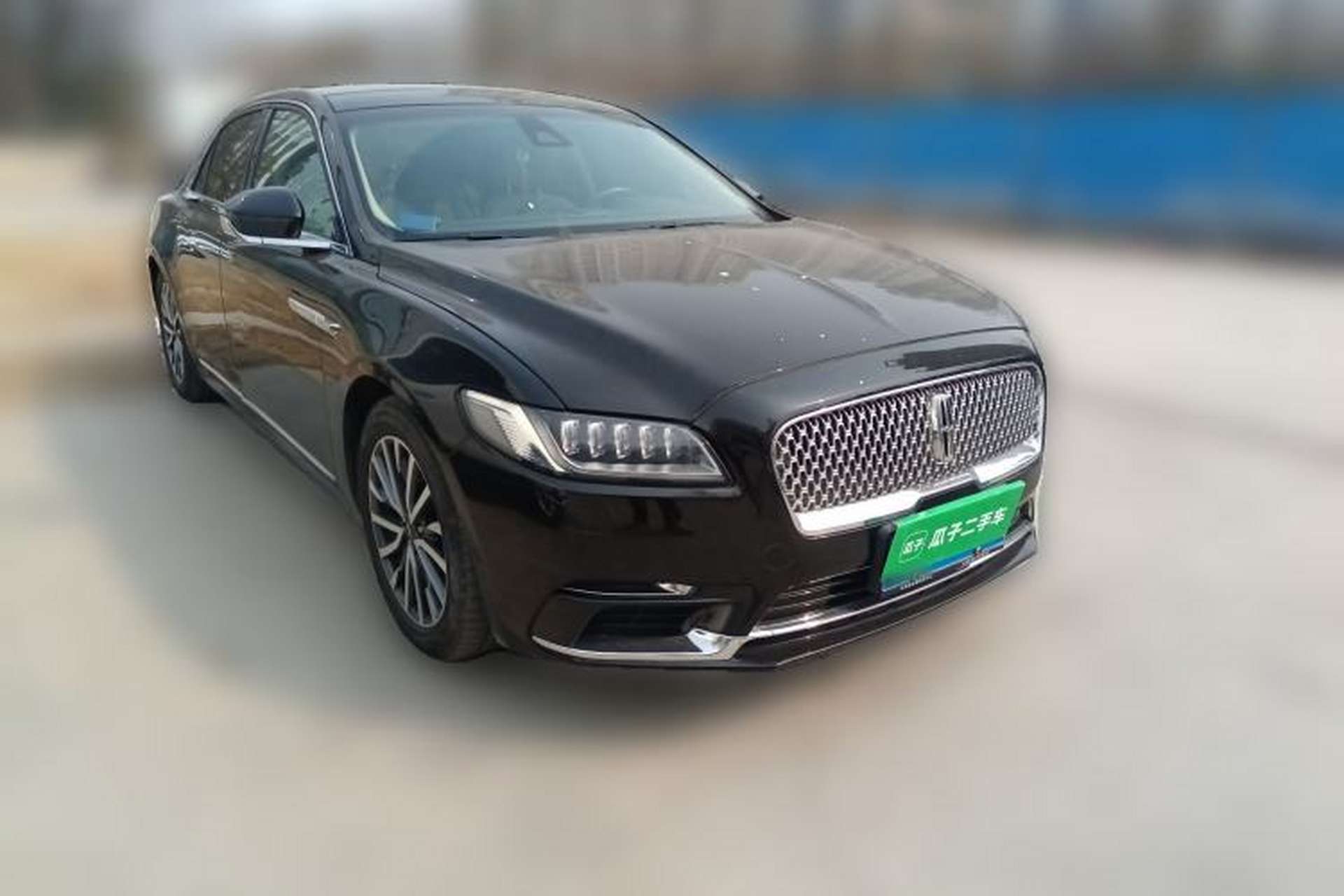 Used Lincoln Continental 2017 2.0T Two-Wheel-Drive Luxury Edition Front Right 45 Deg