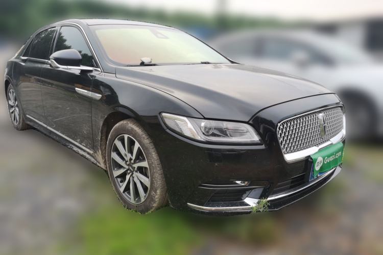 Used Lincoln Continental 2017 2.0T Two-Wheel Drive Deluxe Edition Front Right 45 Deg