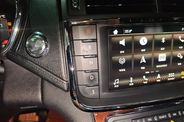 Used Lincoln Continental 2017 2.0T Two-Wheel-Drive Luxury Edition Gear Lever