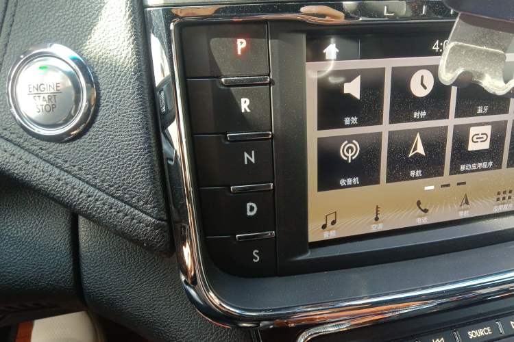 Used Lincoln Continental 2017 3.0T Four-Wheel Drive Prestige Edition Gear Lever