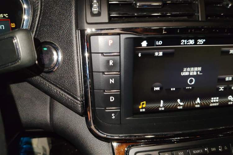 Used Lincoln Continental 2017 2.0T Two-Wheel Drive Deluxe Edition Gear Lever