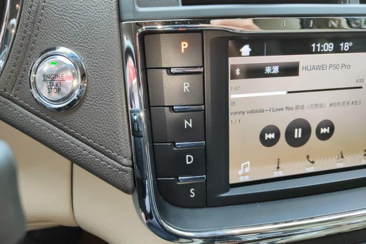Used Lincoln Continental 2017 2.0T Two-Wheel Drive Prestige Edition Gear Lever