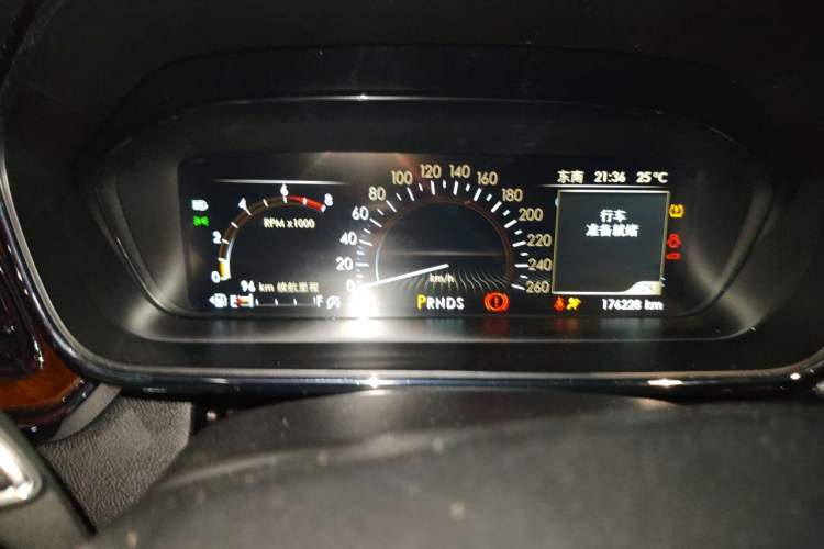 Used Lincoln Continental 2017 2.0T Two-Wheel Drive Deluxe Edition Instrument Cluster