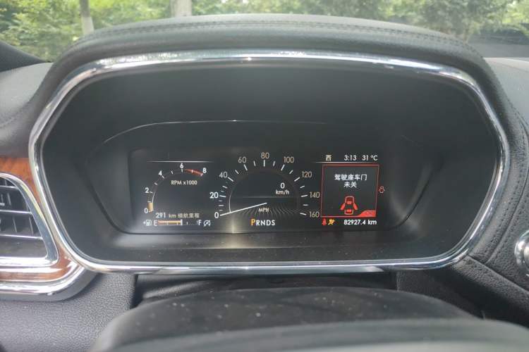 Used Lincoln Continental 2017 2.0T Two-Wheel-Drive Luxury Edition Instrument Cluster