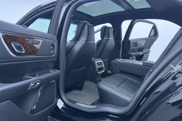 Used Lincoln Continental 2017 3.0T Four-Wheel Drive Prestige Edition Interior 3