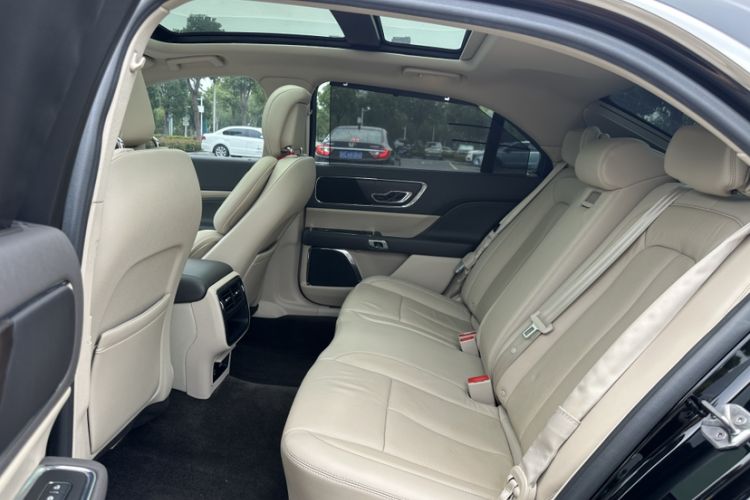Used Lincoln Continental 2017 2.0T Two-Wheel-Drive Luxury Edition Interior 8