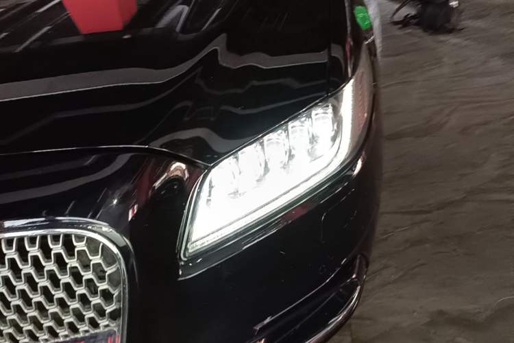 Used Lincoln Continental 2017 3.0T Four-Wheel Drive Prestige Edition Left Front Headlight