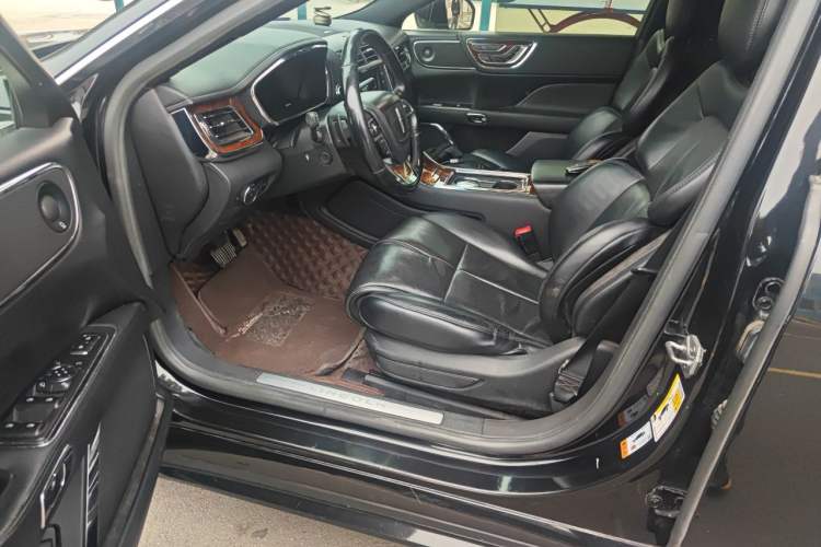 Used Lincoln Continental 2017 3.0T Four-Wheel Drive Prestige Edition Left Front Seat