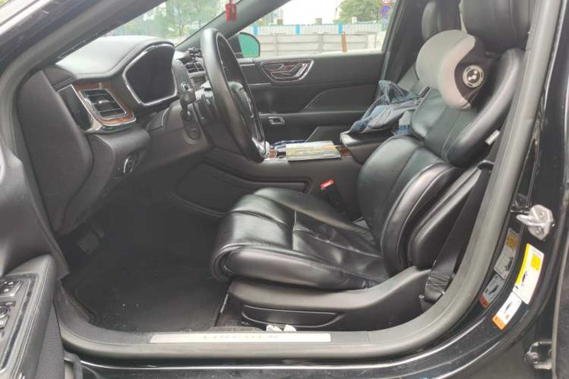 Used Lincoln Continental 2017 2.0T Two-Wheel-Drive Luxury Edition Left Front Seat