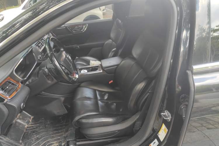 Used Lincoln Continental 2017 2.0T Two-Wheel-Drive Luxury Edition Left Front Seat