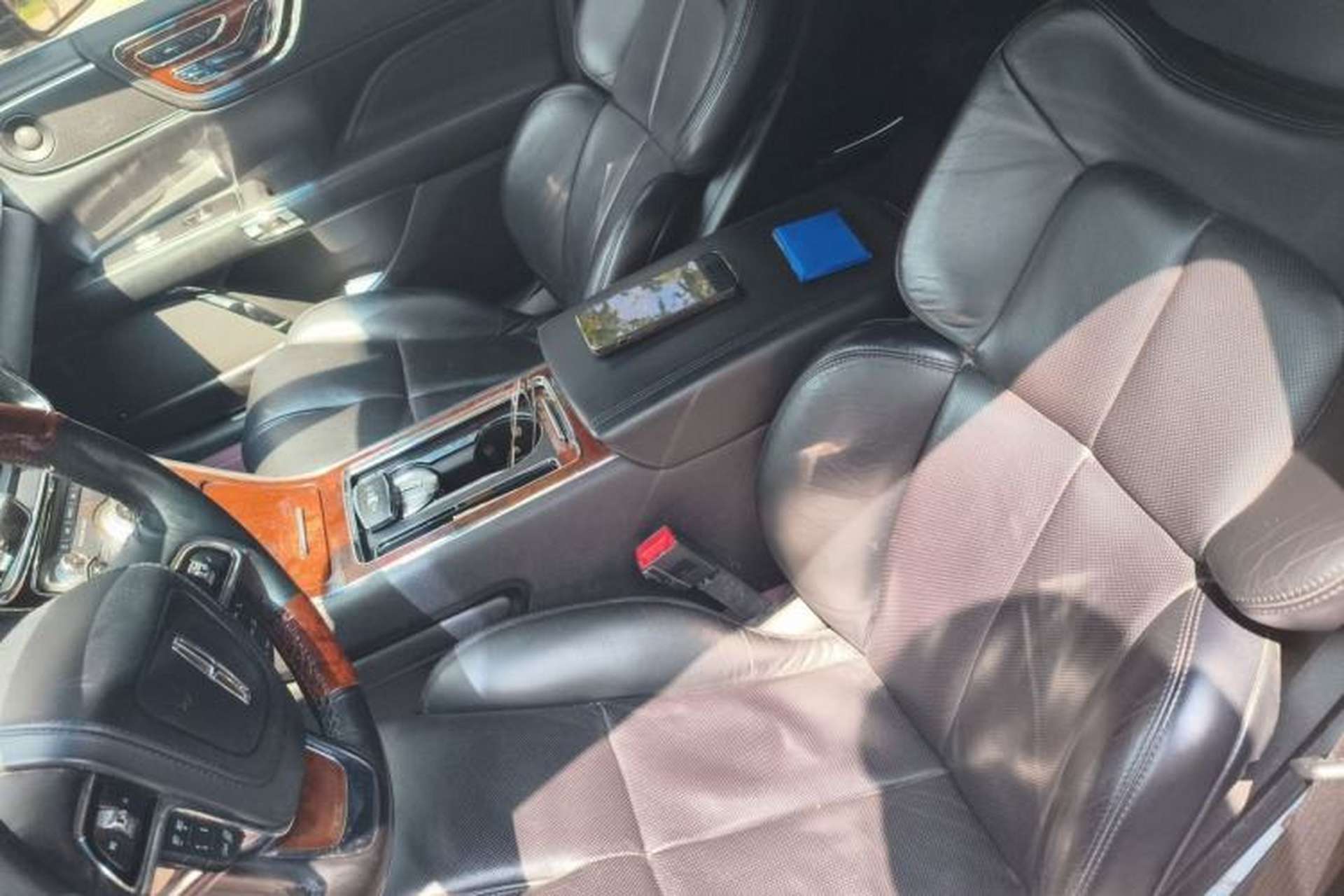 Used Lincoln Continental 2017 2.0T Two-Wheel Drive Prestige Edition Left Front Seat