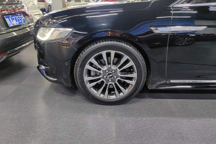 Used Lincoln Continental 2017 3.0T Four-Wheel Drive Prestige Edition Left Front Wheel Hub