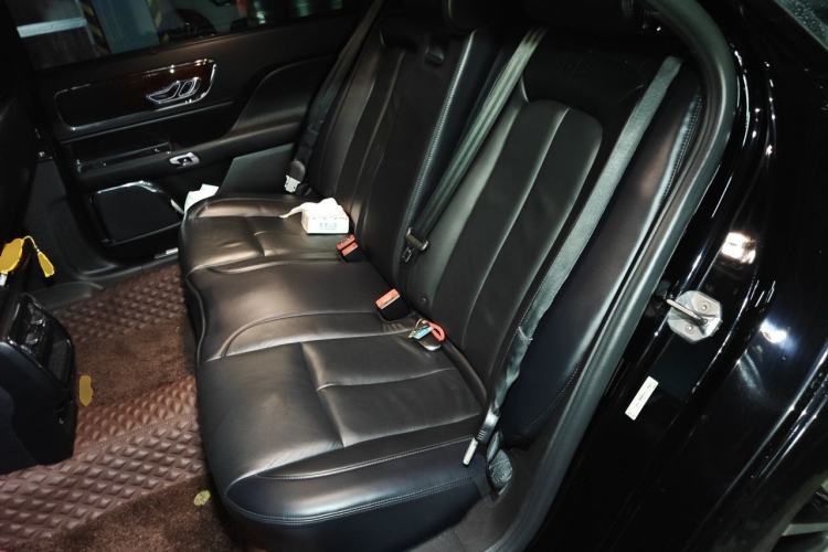 Used Lincoln Continental 2017 2.0T Two-Wheel-Drive Luxury Edition Left Rear Seat