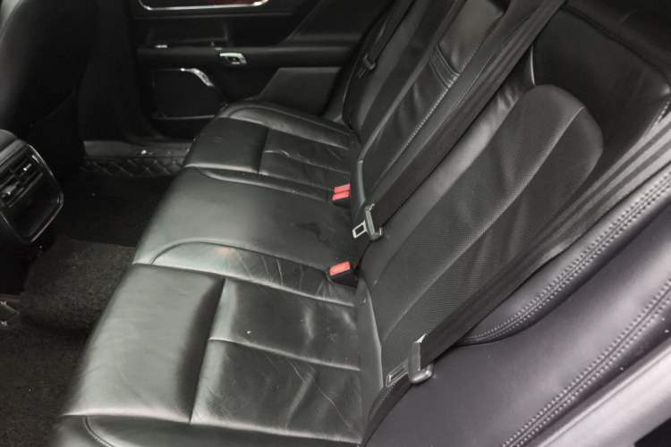 Used Lincoln Continental 2017 2.0T Two-Wheel Drive Deluxe Edition Left Rear Seat