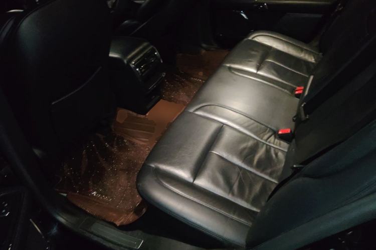 Used Lincoln Continental 2017 2.0T Two-Wheel Drive Deluxe Edition Left Rear Seat