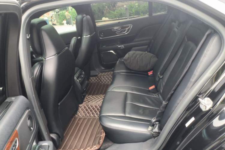 Used Lincoln Continental 2017 3.0T Four-Wheel Drive Prestige Edition Left Rear Seat
