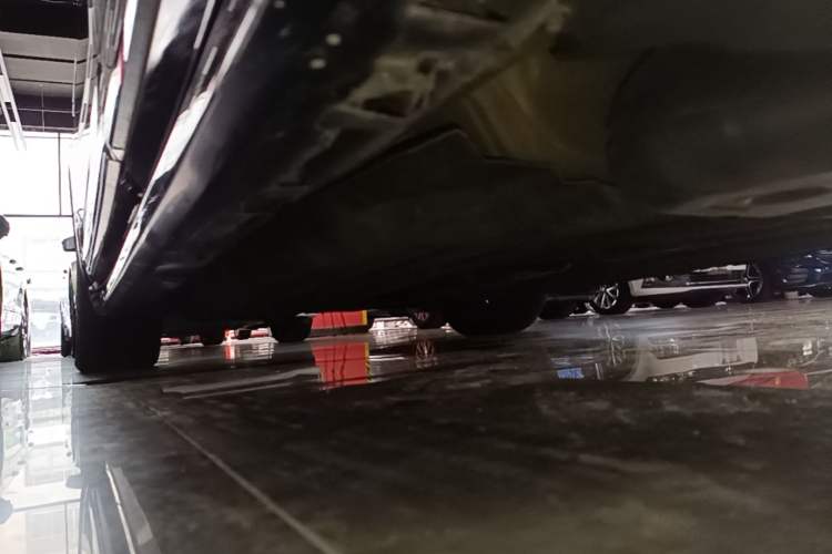 Used Lincoln Continental 2017 3.0T Four-Wheel Drive Prestige Edition Left Side Sill