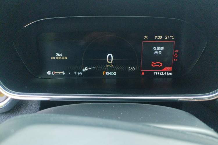 Used Lincoln Continental 2017 2.0T Two-Wheel-Drive Luxury Edition Odometer Close Up