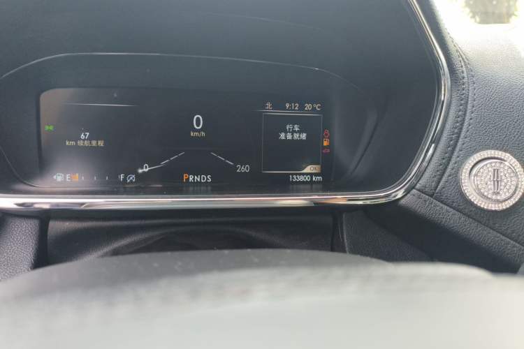 Used Lincoln Continental 2017 2.0T Two-Wheel Drive Prestige Edition Odometer Close Up