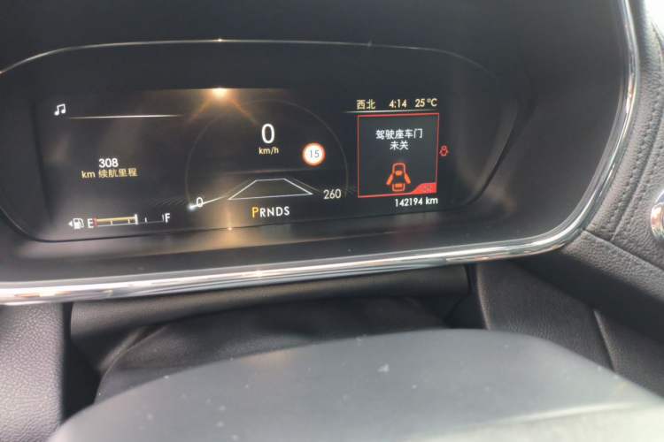Used Lincoln Continental 2017 3.0T Four-Wheel Drive Prestige Edition Odometer Close Up