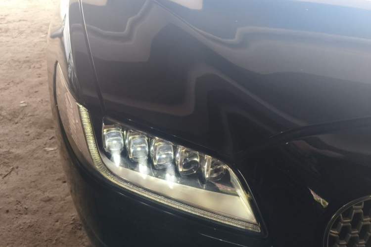 Used Lincoln Continental 2017 2.0T Two-Wheel Drive Prestige Edition Right Front Headlight