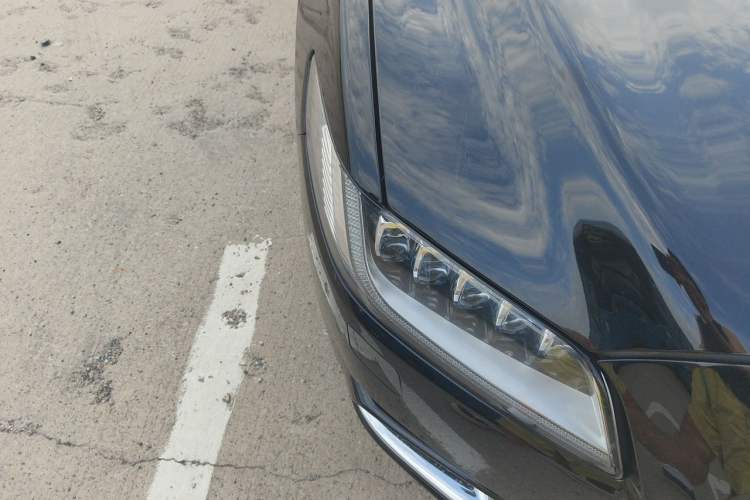 Used Lincoln Continental 2017 2.0T Two-Wheel Drive Prestige Edition Right Front Headlight