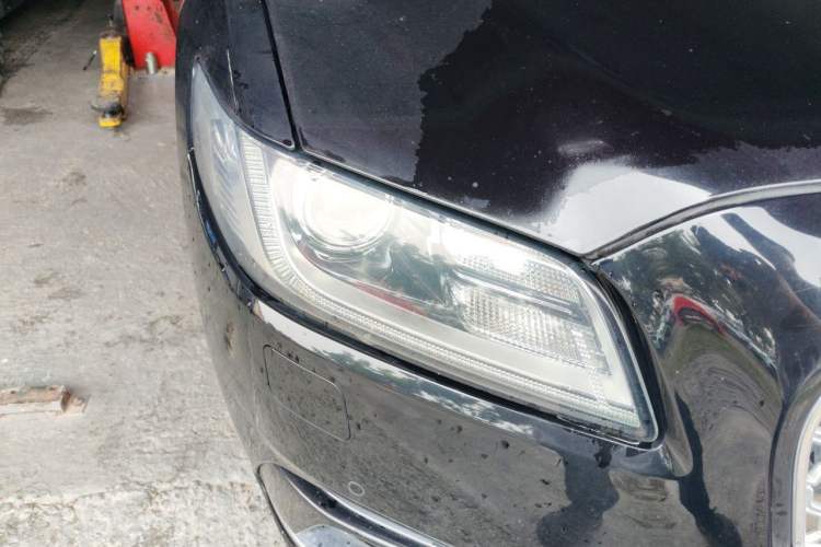 Used Lincoln Continental 2017 2.0T Two-Wheel Drive Deluxe Edition Right Front Headlight