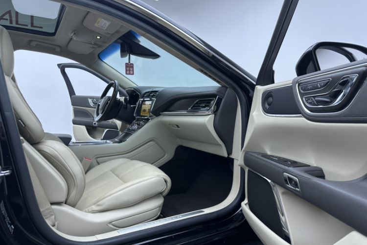 Used Lincoln Continental 2017 2.0T Two-Wheel Drive Prestige Edition Right Front Seat