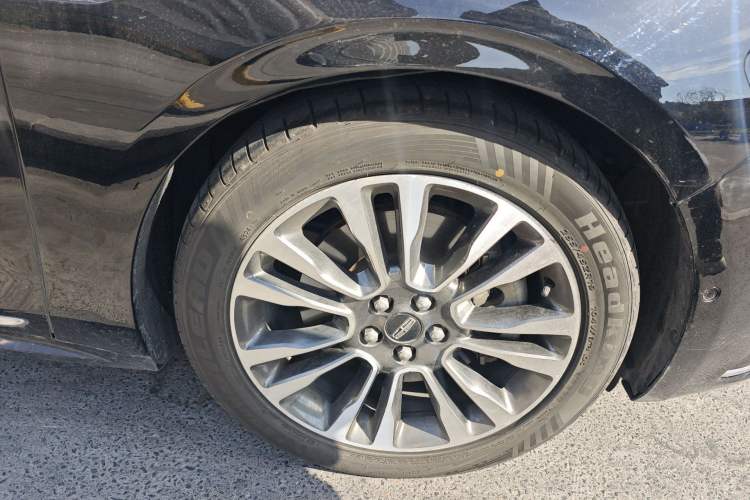 Used Lincoln Continental 2017 3.0T Four-Wheel Drive Prestige Edition Right Front Wheel Hub
