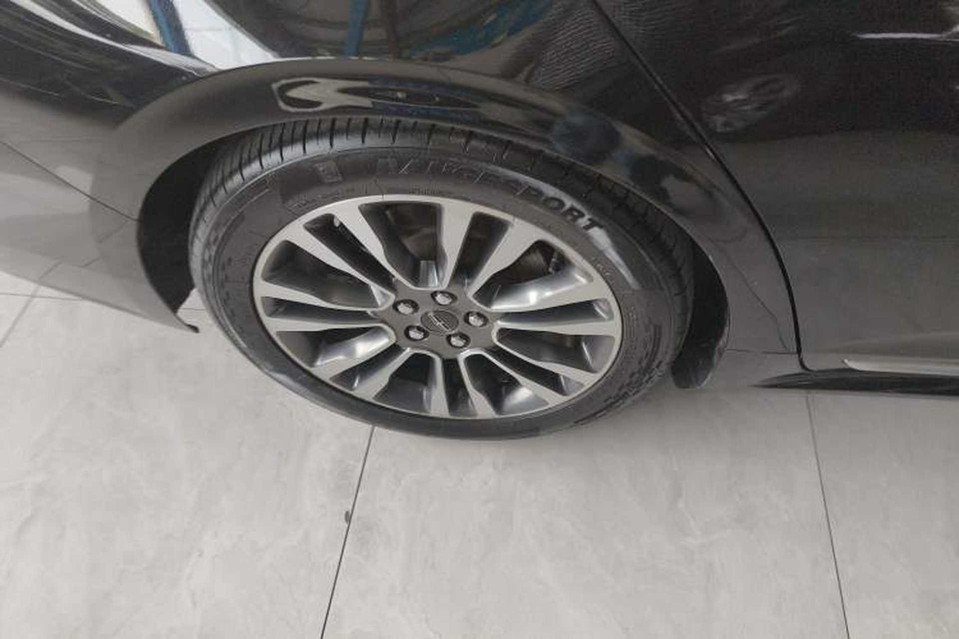 Used Lincoln Continental 2017 3.0T Four-Wheel Drive Prestige Edition Right Rear Wheel Hub
