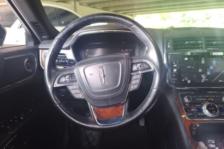 Used Lincoln Continental 2017 2.0T Two-Wheel Drive Prestige Edition Steering Wheel