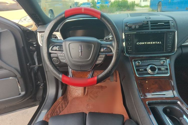 Used Lincoln Continental 2017 2.0T Two-Wheel Drive Prestige Edition Steering Wheel