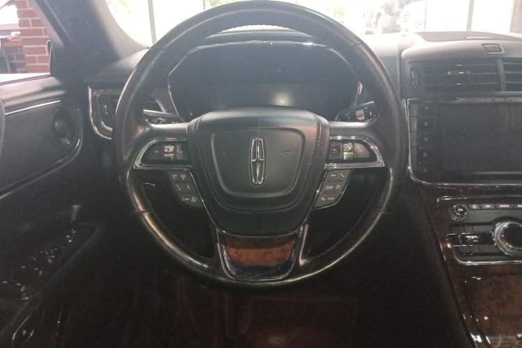 Used Lincoln Continental 2017 3.0T Four-Wheel Drive Prestige Edition Steering Wheel