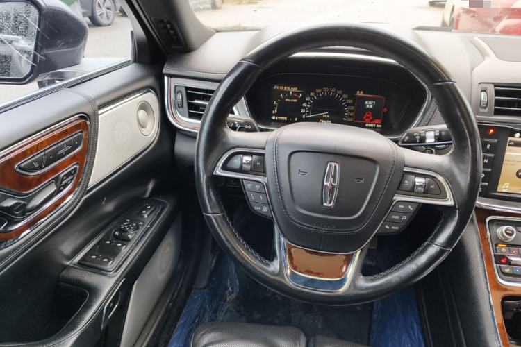 Used Lincoln Continental 2017 3.0T Four-Wheel Drive Prestige Edition Steering Wheel