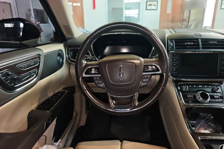 Used Lincoln Continental 2017 2.0T Two-Wheel Drive Prestige Edition Steering Wheel