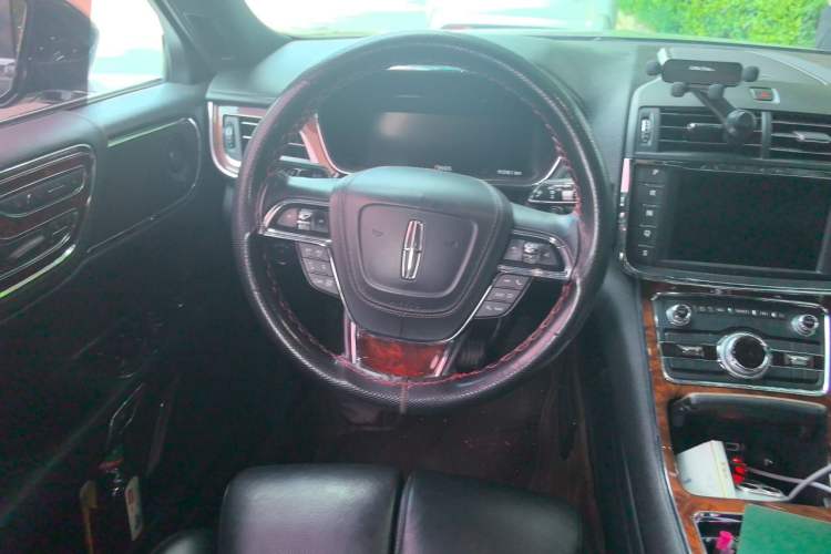 Used Lincoln Continental 2017 3.0T Four-Wheel Drive Prestige Edition Steering Wheel