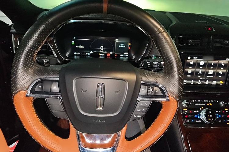 Used Lincoln Continental 2017 2.0T Two-Wheel-Drive Luxury Edition Steering Wheel