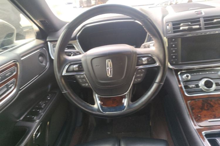 Used Lincoln Continental 2017 2.0T Two-Wheel Drive Prestige Edition Steering Wheel