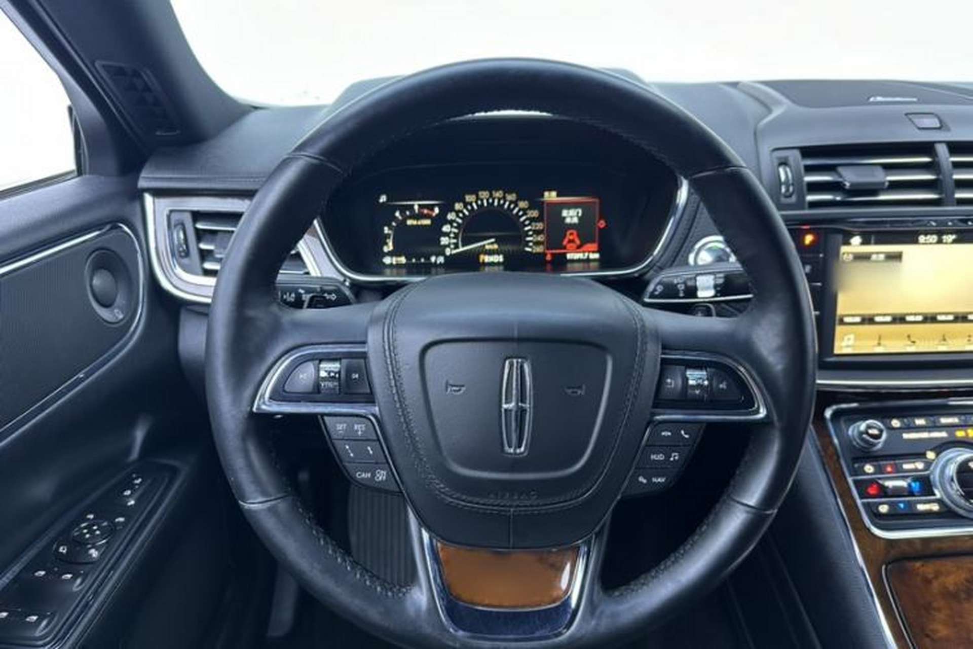 Used Lincoln Continental 2017 2.0T Two-Wheel Drive Prestige Edition Steering Wheel