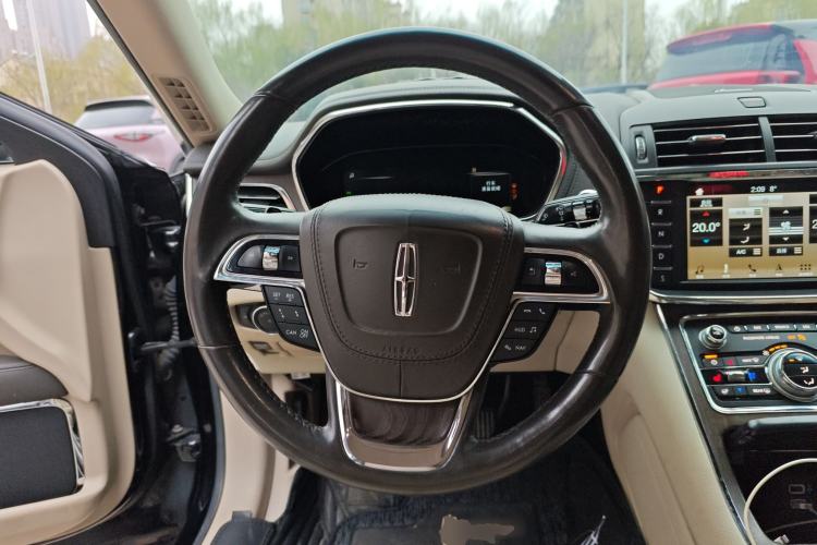 Used Lincoln Continental 2017 2.0T Two-Wheel Drive Prestige Edition Steering Wheel
