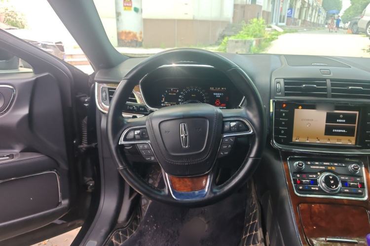 Used Lincoln Continental 2017 3.0T Four-Wheel Drive Prestige Edition Steering Wheel