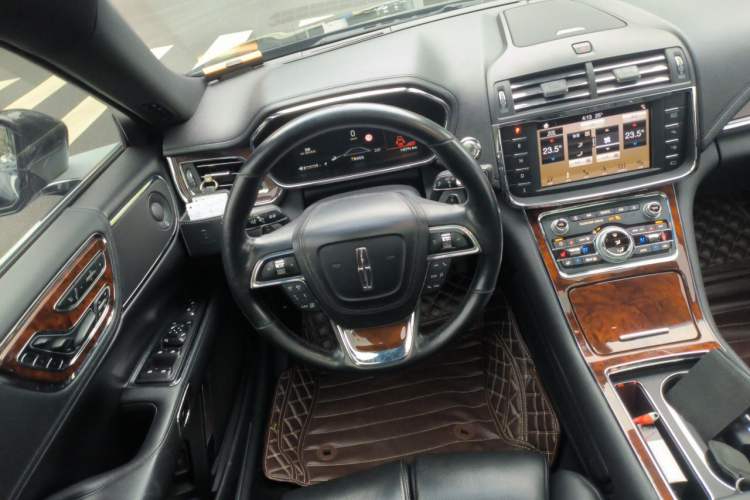 Used Lincoln Continental 2017 3.0T Four-Wheel Drive Prestige Edition Steering Wheel