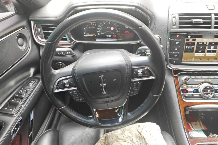 Used Lincoln Continental 2017 3.0T Four-Wheel Drive Prestige Edition Steering Wheel