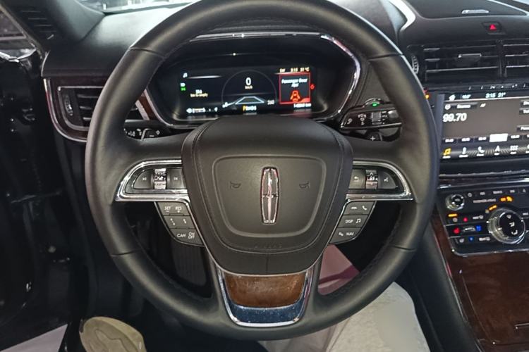 Used Lincoln Continental 2017 3.0T Four-Wheel Drive Prestige Edition Steering Wheel