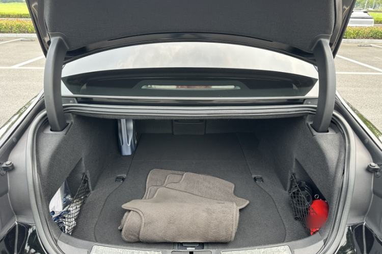 Used Lincoln Continental 2017 2.0T Two-Wheel-Drive Luxury Edition Trunk